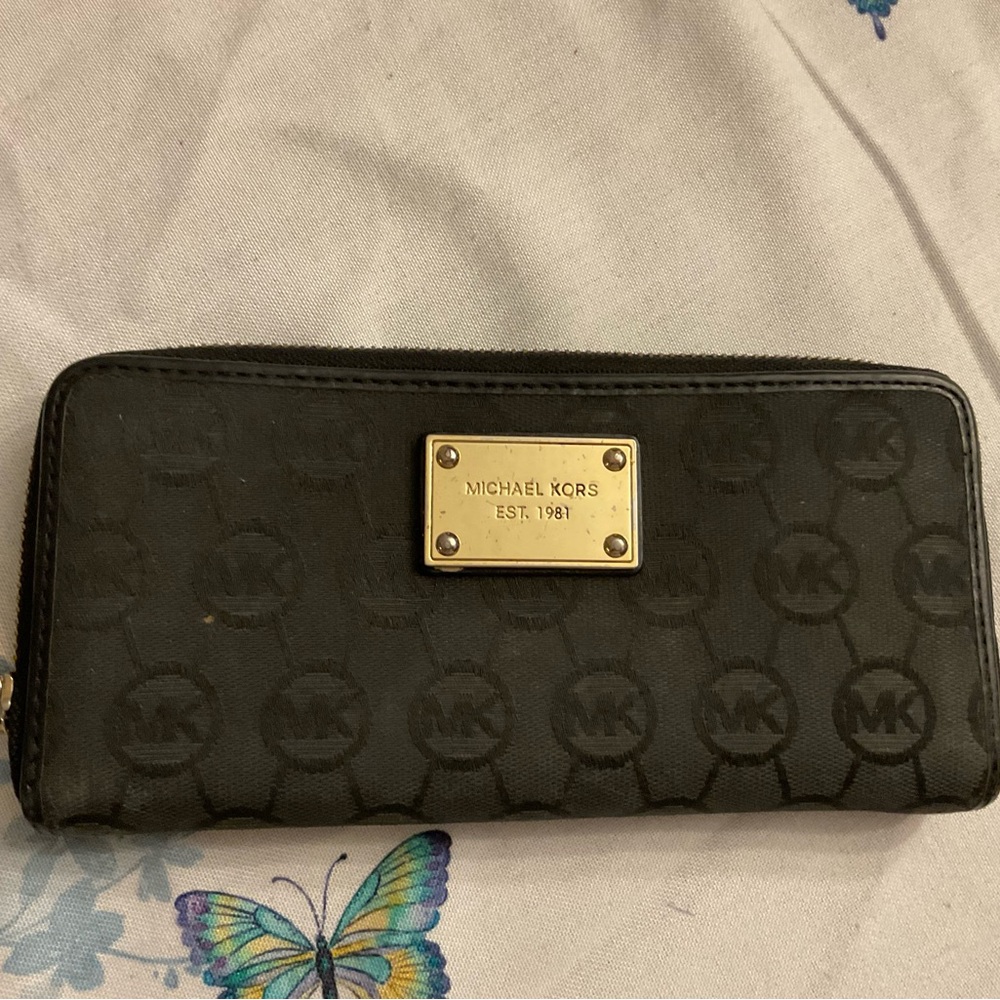 Michael Kors Black Signature Zip-Around Wallet with Gold Plaque